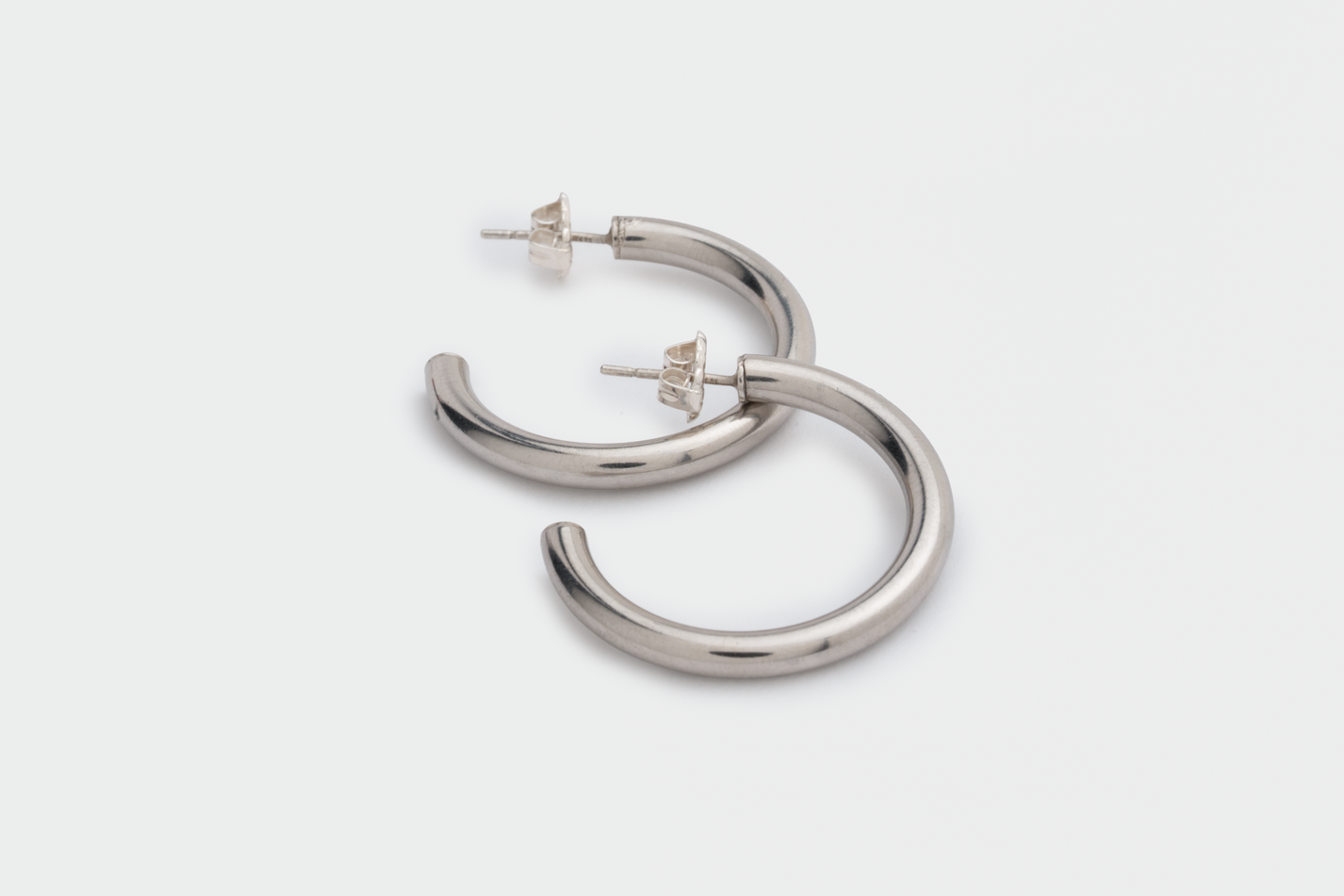 medium classic hoop