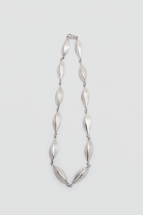 nave link necklace