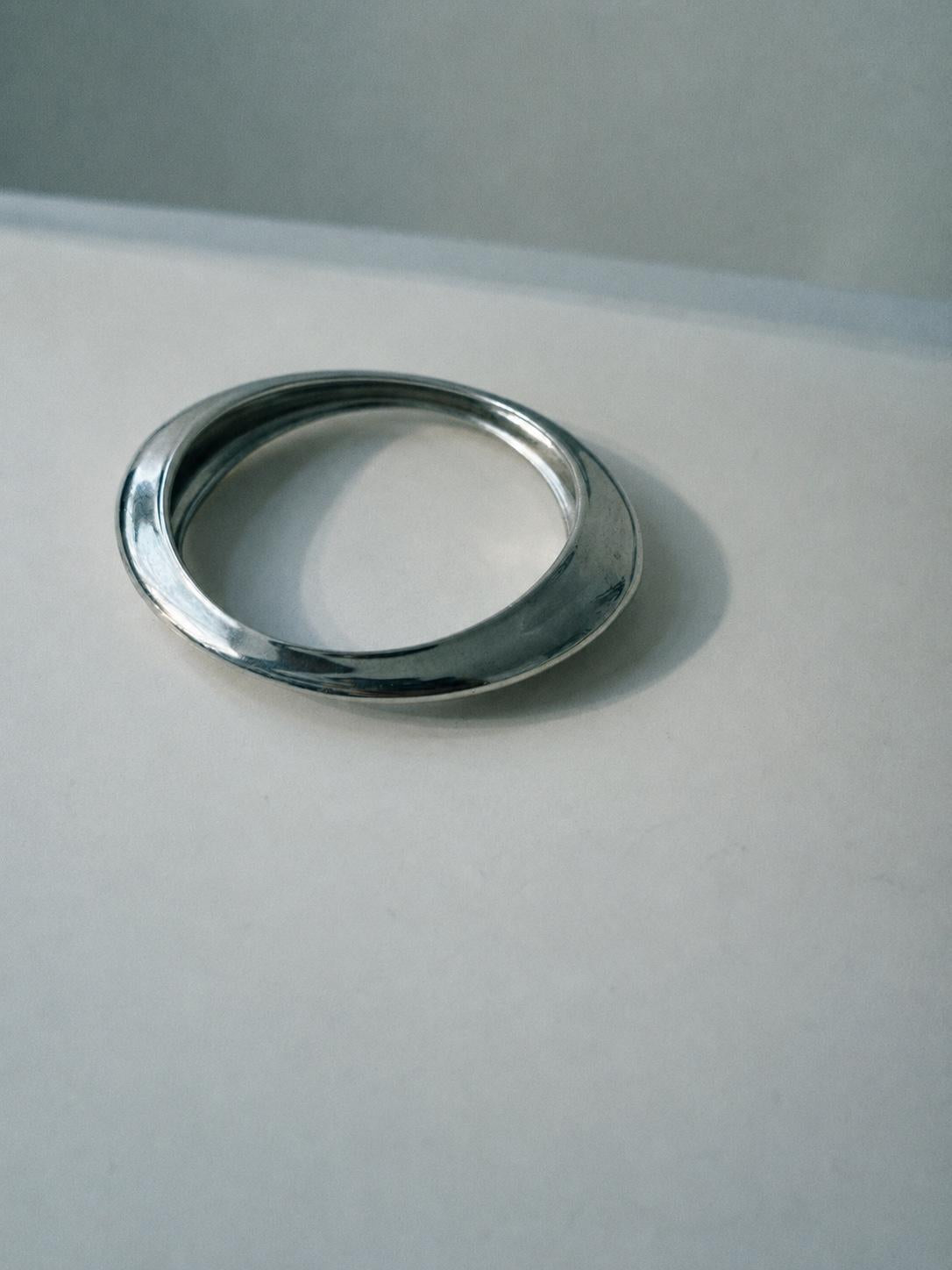 Halo Bracelet